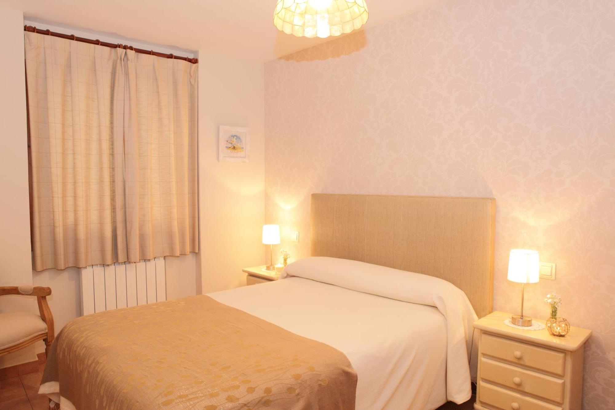 Apartamentos Alba Casa Alquesera Sahun エクステリア 写真